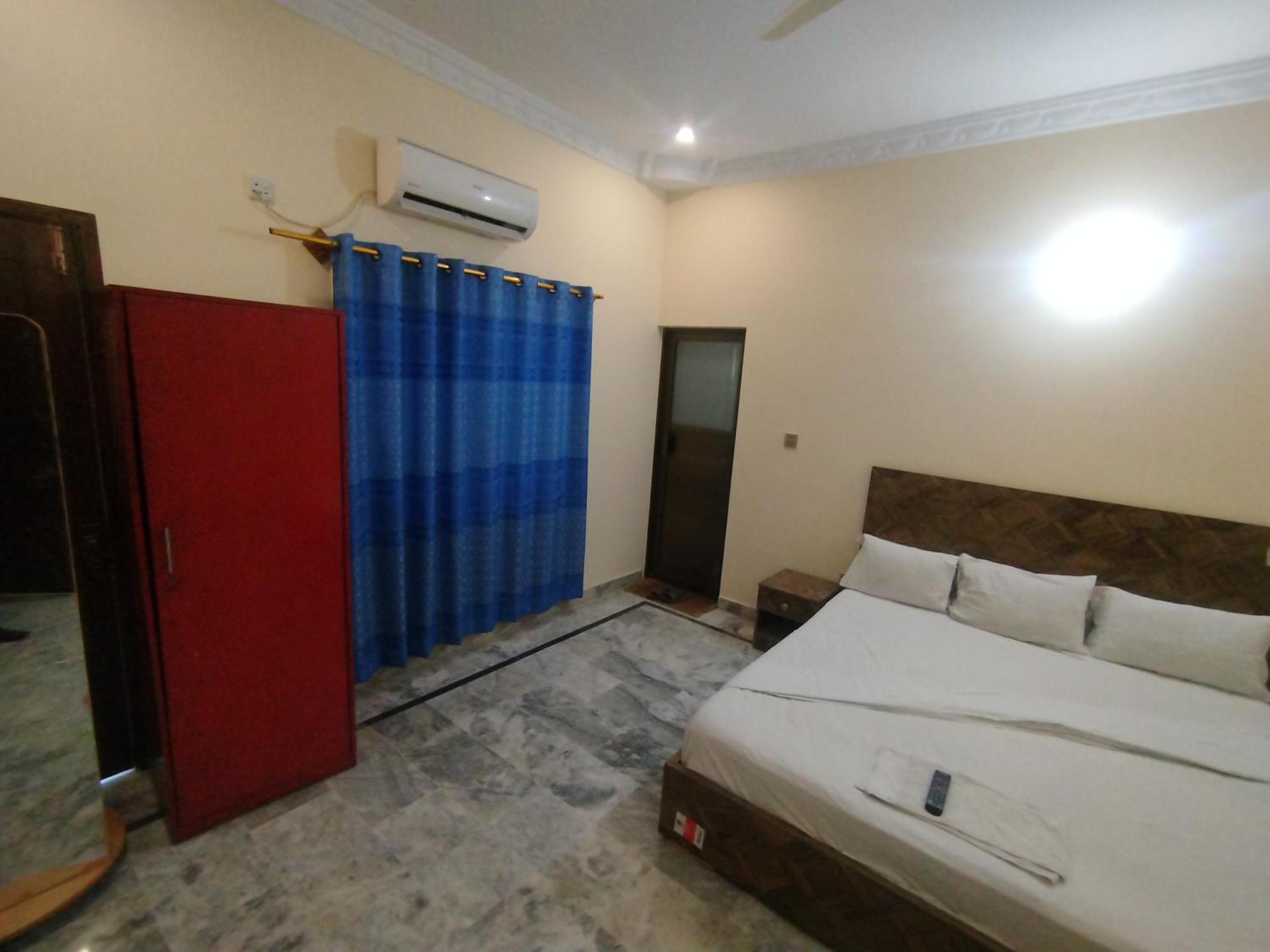 Hotel Crown Plaza, Near Karachi Airport, Darul Sehat Hospital, Dow, Agha Khan And Liaqat Hospital Zewnętrze zdjęcie