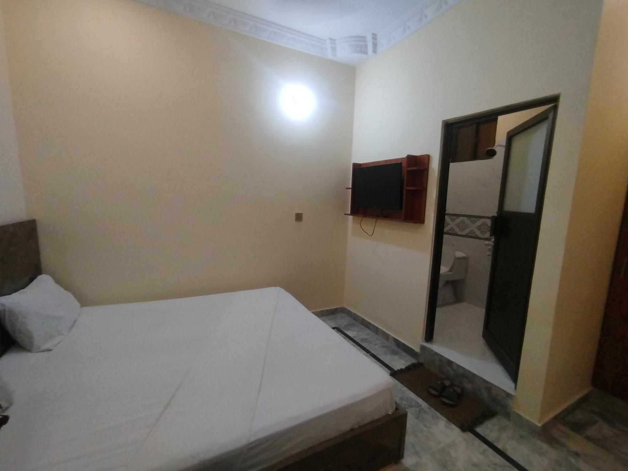 Hotel Crown Plaza, Near Karachi Airport, Darul Sehat Hospital, Dow, Agha Khan And Liaqat Hospital Zewnętrze zdjęcie